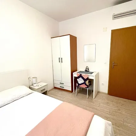 By The Sea Kozarica, Mljet - 4950 Apartament *